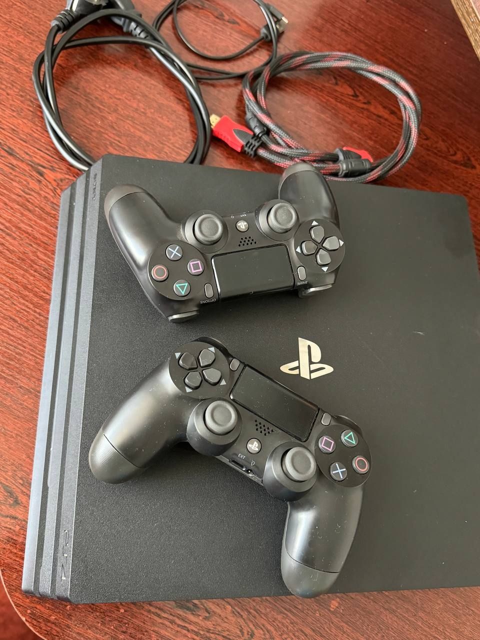 Продам Ps 4 pro, 1tb