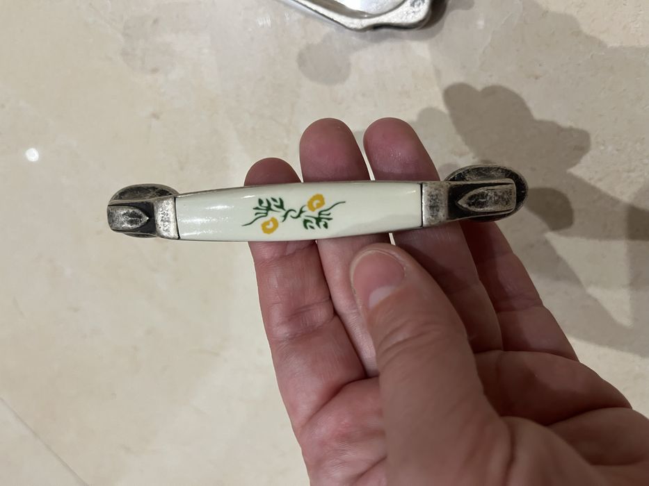 Винтаж ручки мебельные фарфор 2 шт Франция