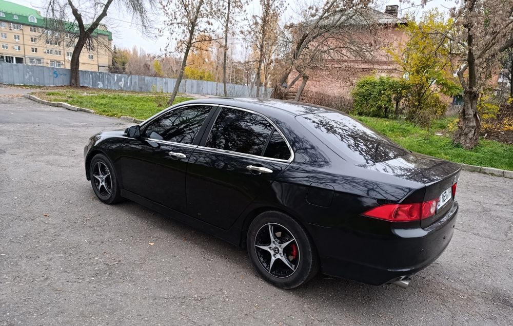 Хонда аккорд 7 - обмен на бус!