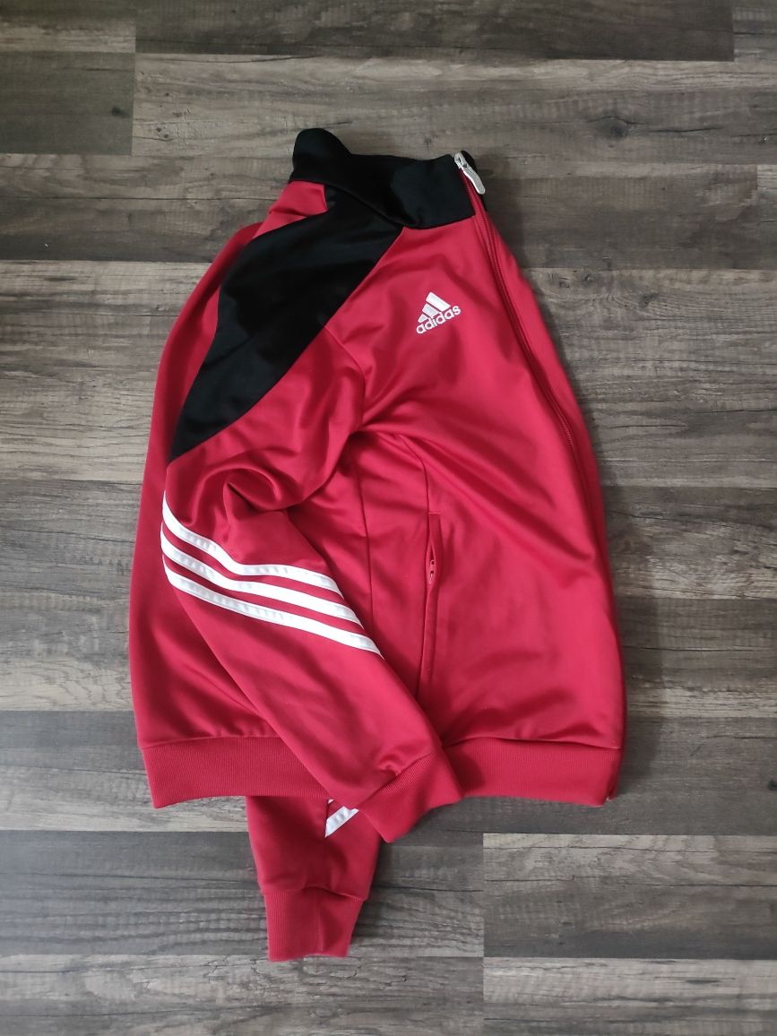 świetna rozpinana bluza ADIDAS na wiosnę super stan