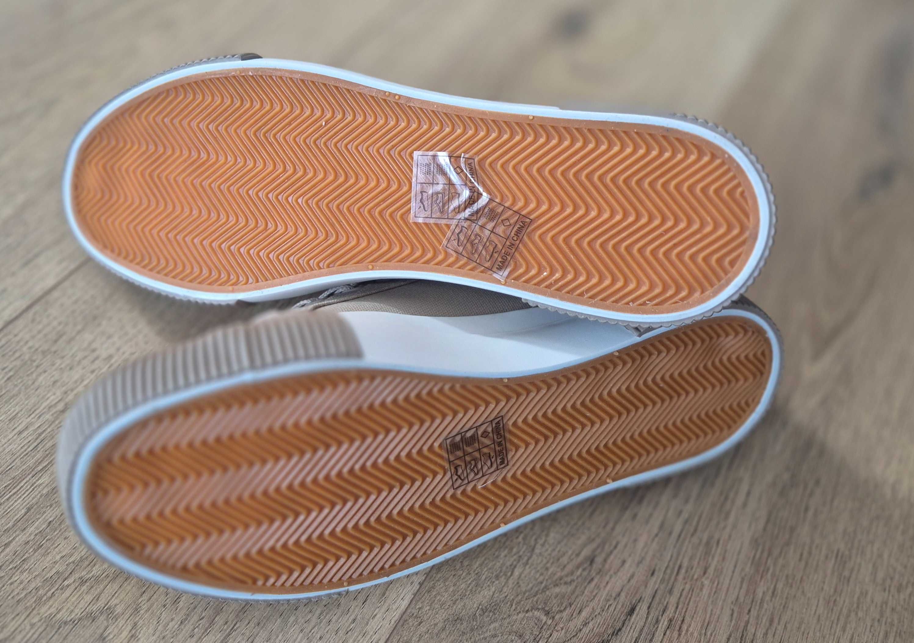 Damskie beżowe trampki, rozmiar 41. Nowe