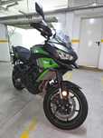 Kawasaki Versys 650, poucos km, com extras, aceito troca