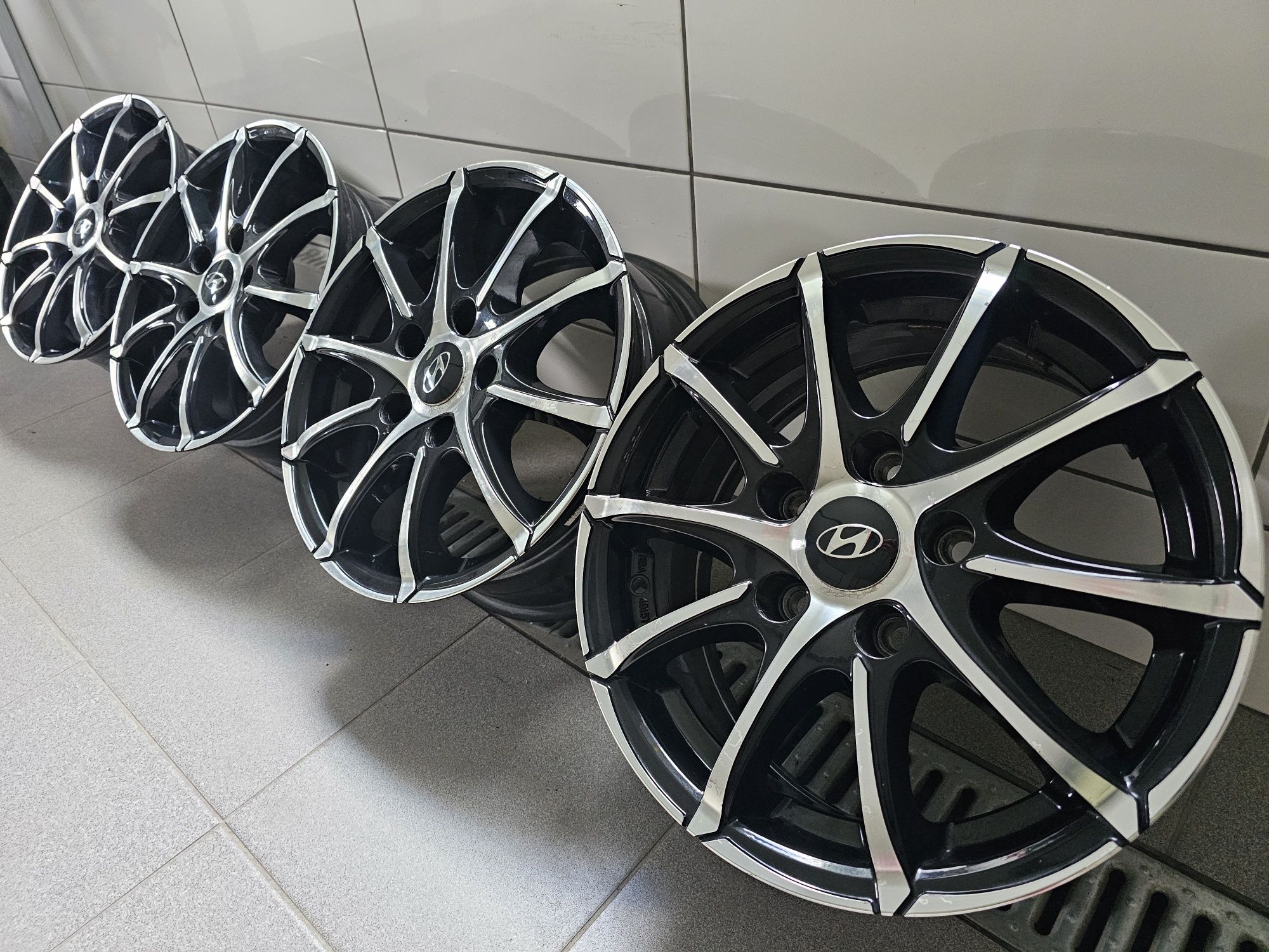 BI KOLOR 15 5x114,3 Hyundai I30 i20 ix20 Kia Ceed Venga