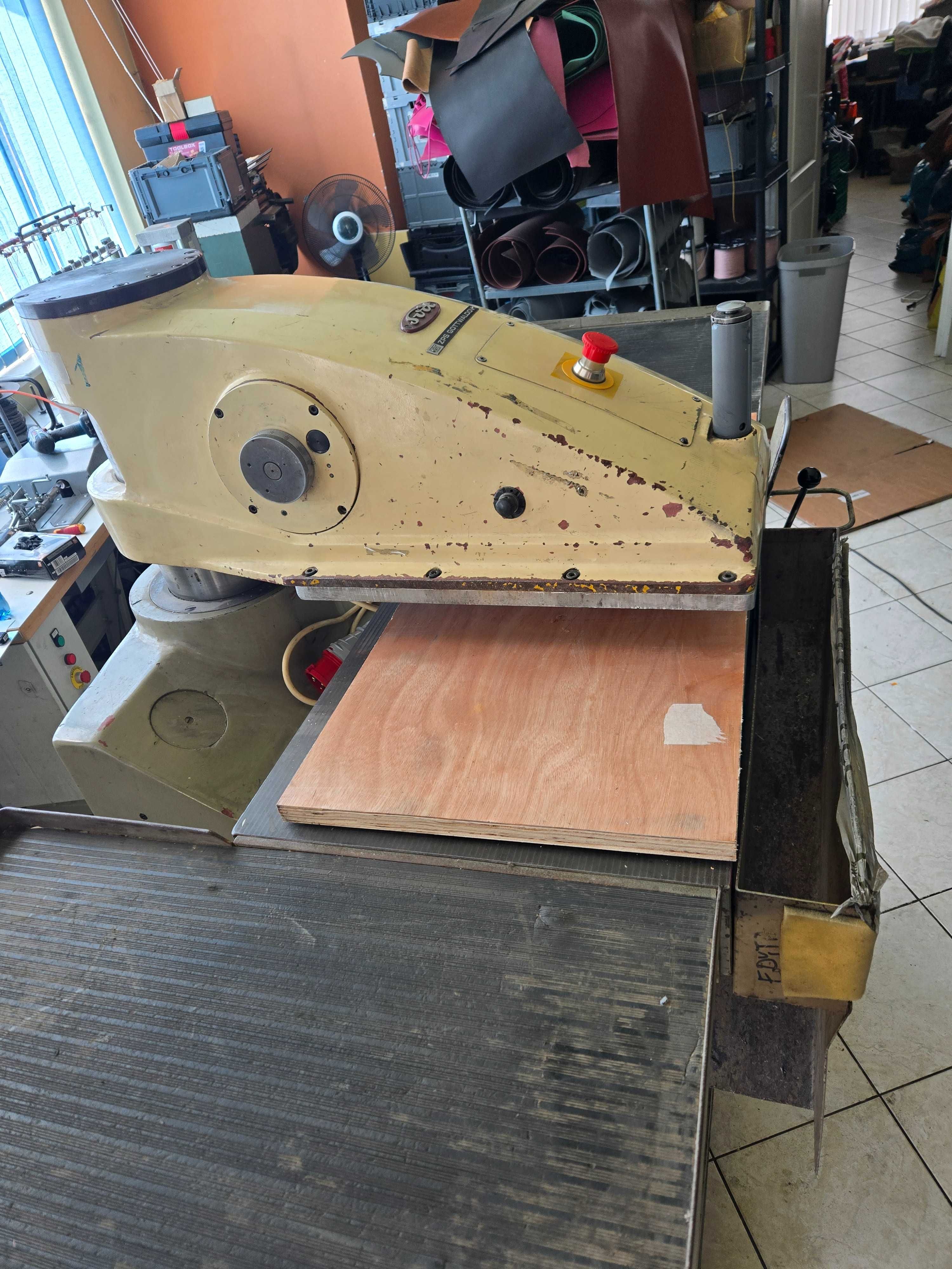 Prasa hydrauliczna, siekarka wycinarka SVIT 06145 P2