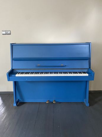 Піаніно, фортепіано.