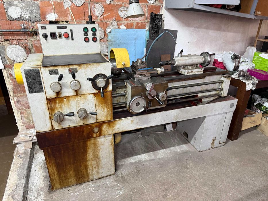Tokarka uniwersalna TUM 25B – polska produkcja, używana