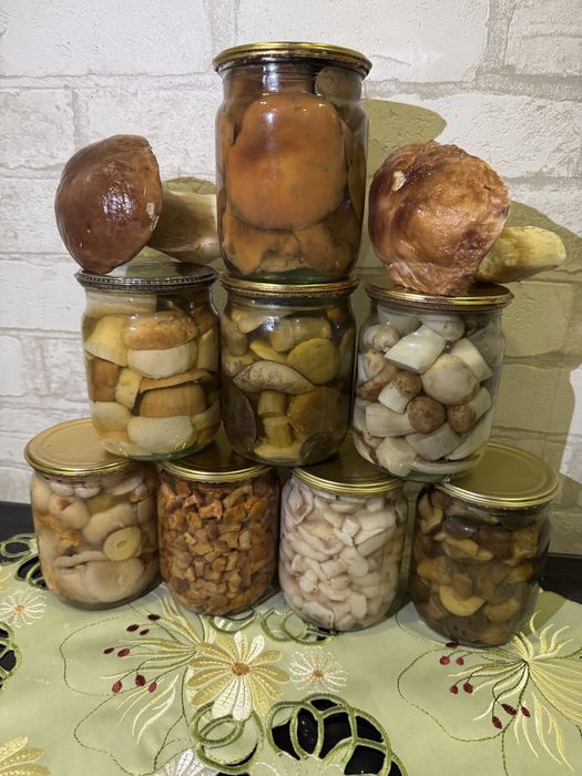 Продам гриби консервовані та сушені