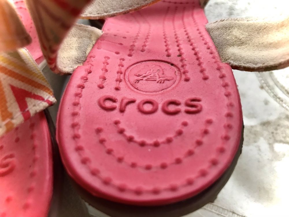 Босоножки Crocs (w6)