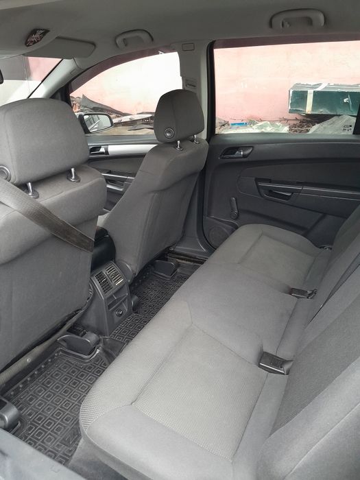 Продам Опель зафіра В 2009 року 1.9сді.клімат контроль.круіз.обслужена