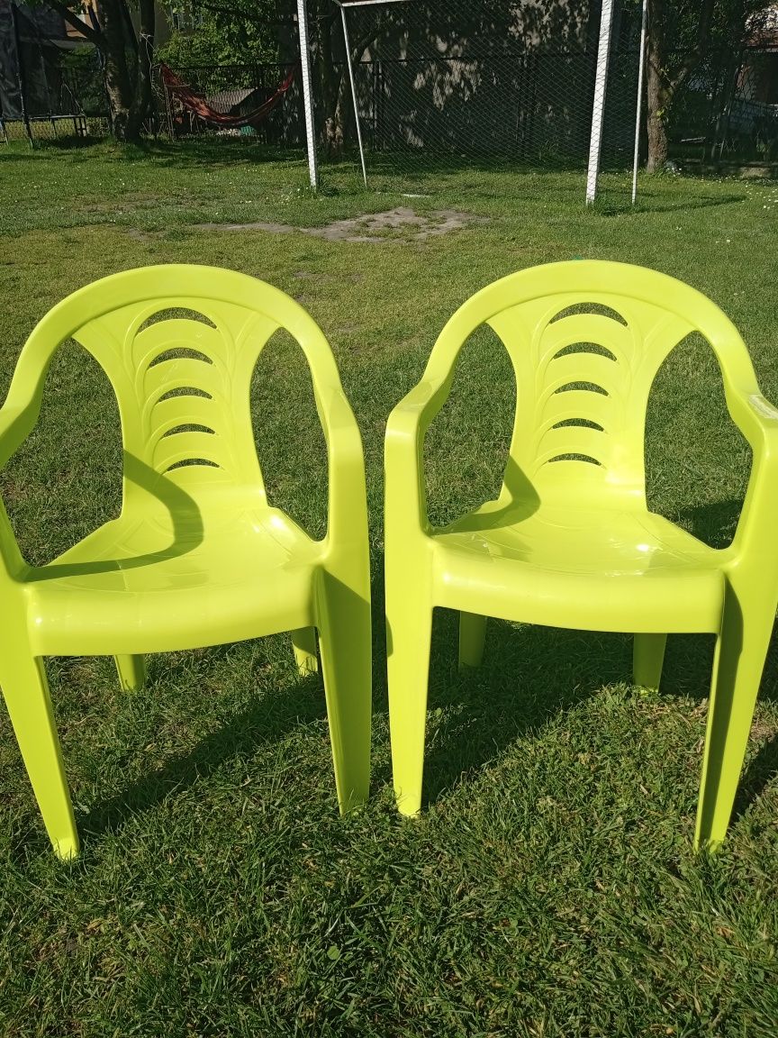 Krzesła ogrodowe dla dzieci