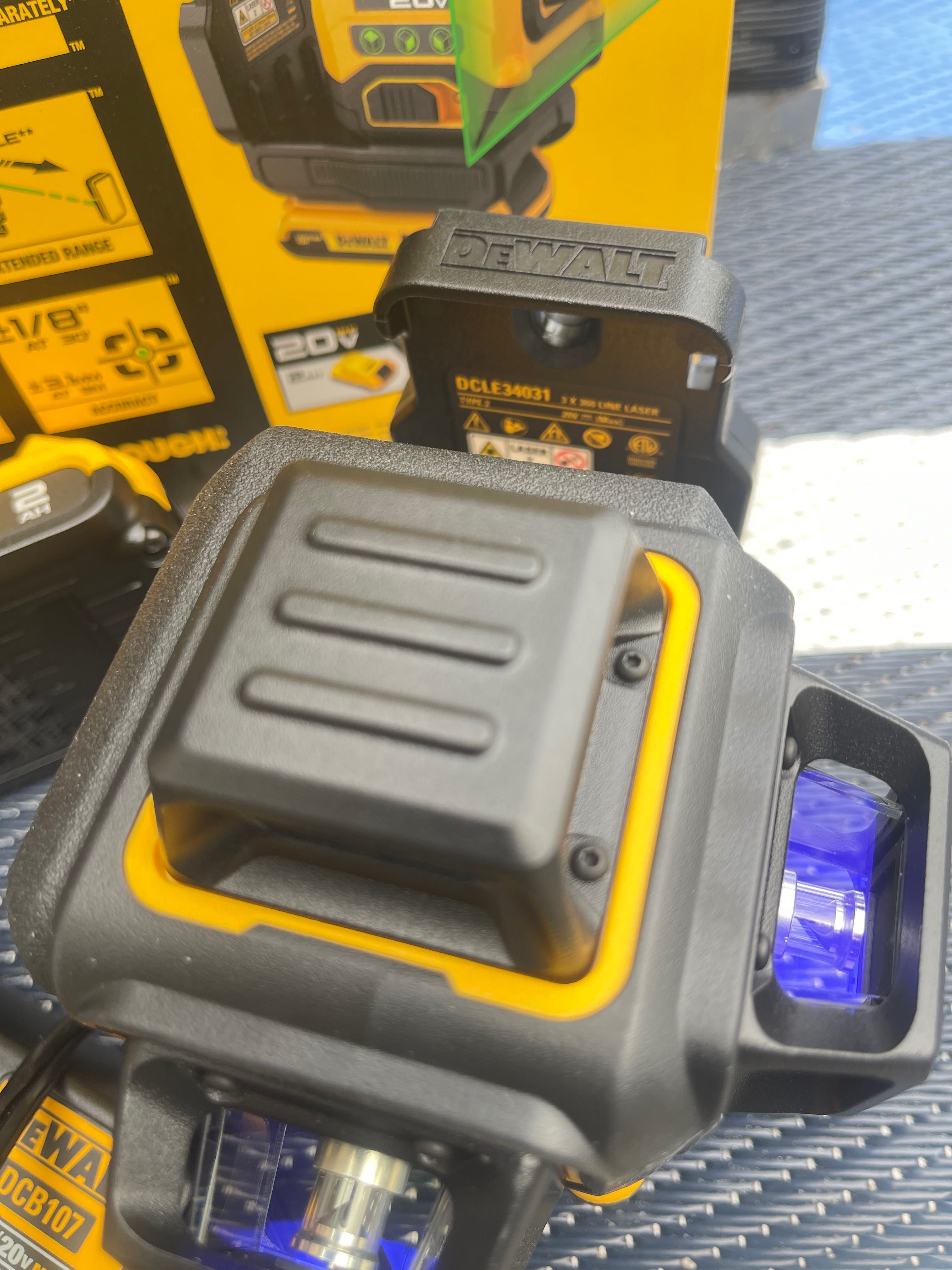 Dewalt     Laser