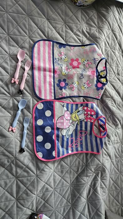 Zestaw śliniaki i sztućce łyżeczka + widelczyk Myszka Mnnie