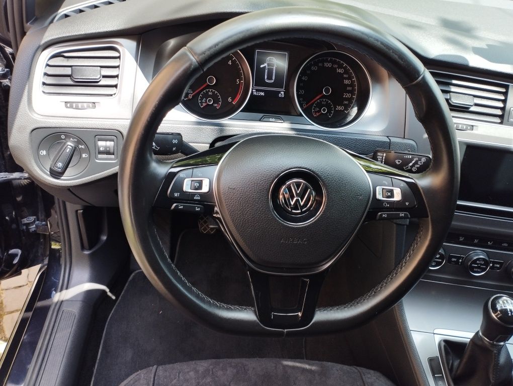 Golf 7 1.6 tdi 2015р