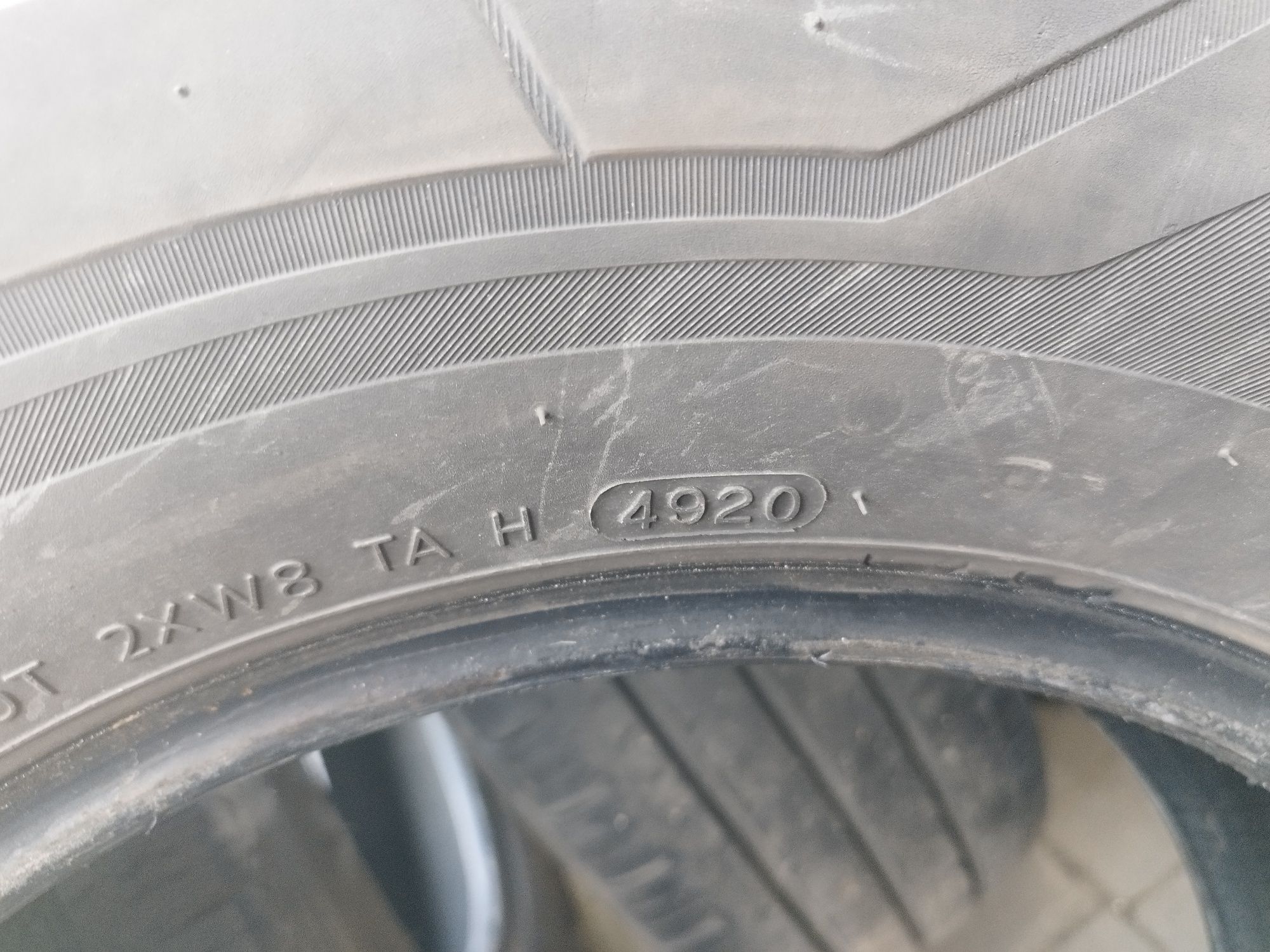 Opony Do Busa / Dostawczaka/ Hankook Vantra LT / 215/75R16C 116/114