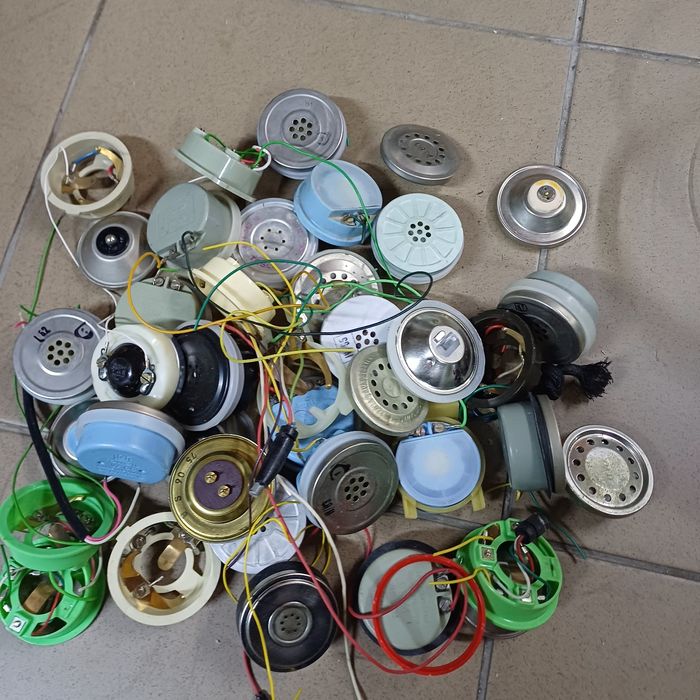 Głośnik i mikrofon z starych telefonów