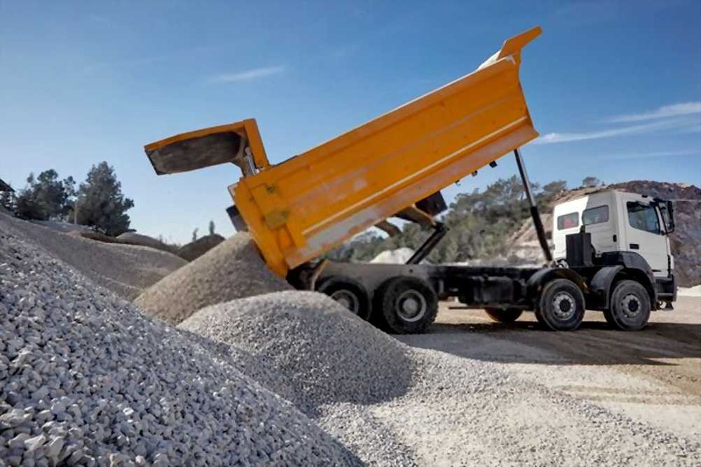 Послуги Камаз Самоскид 25т Доставка Пісок Щебінь Відсів Сарни