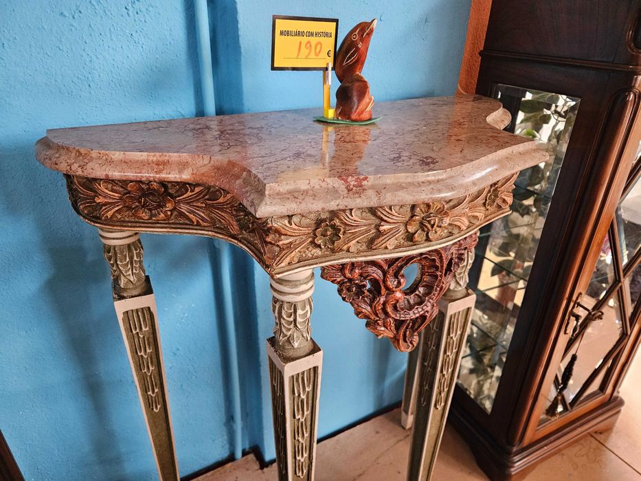 Pequena consola em madeira e pedra - óptimo esta