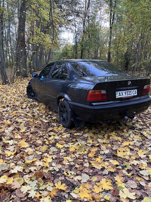 БМВ Е36 м40б18 седан