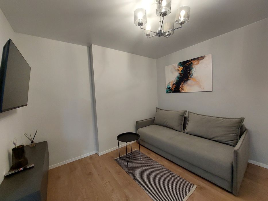 Подобова оренда VIP-КЛАСУ вул.Г.Євромайдану 9