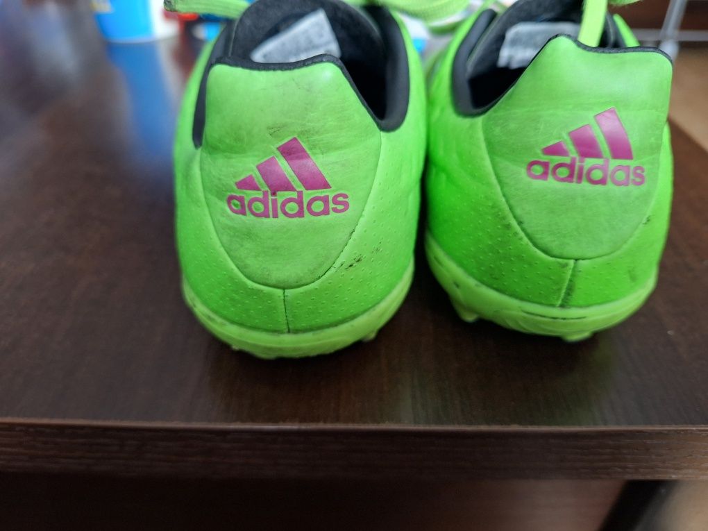 Buty sportowe korki Adidas