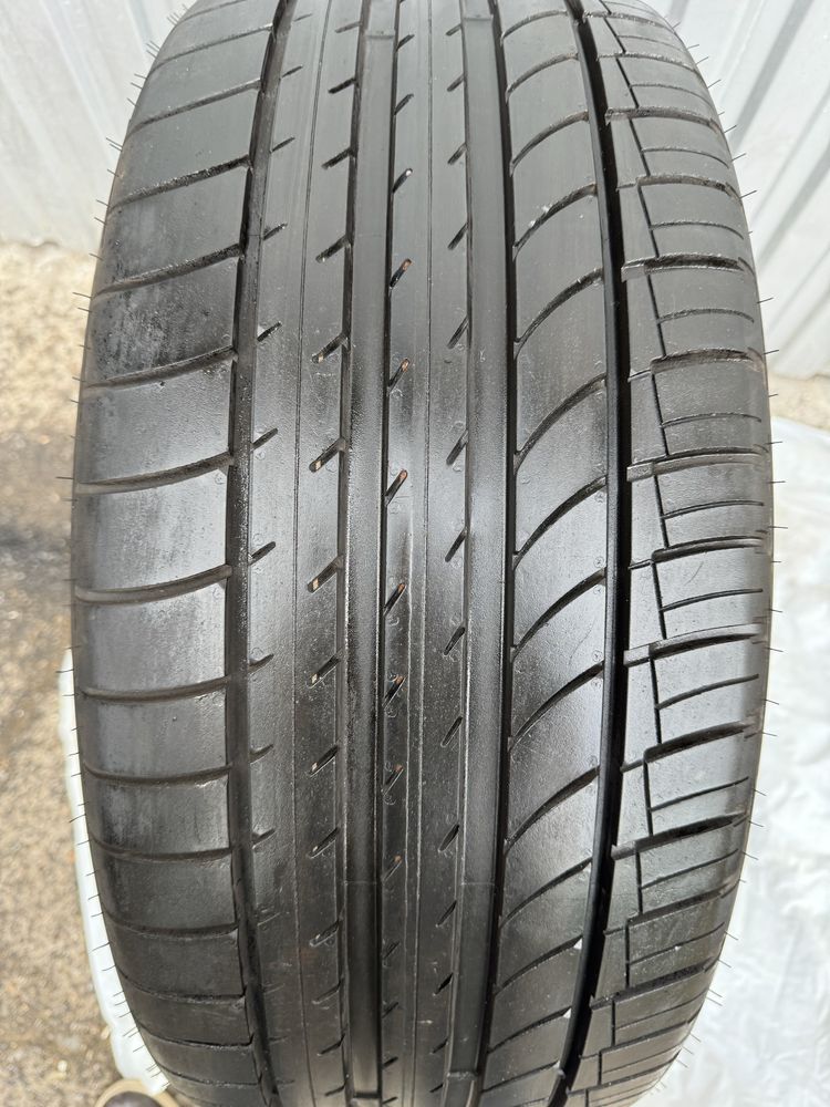 Goodyear 275 40 22