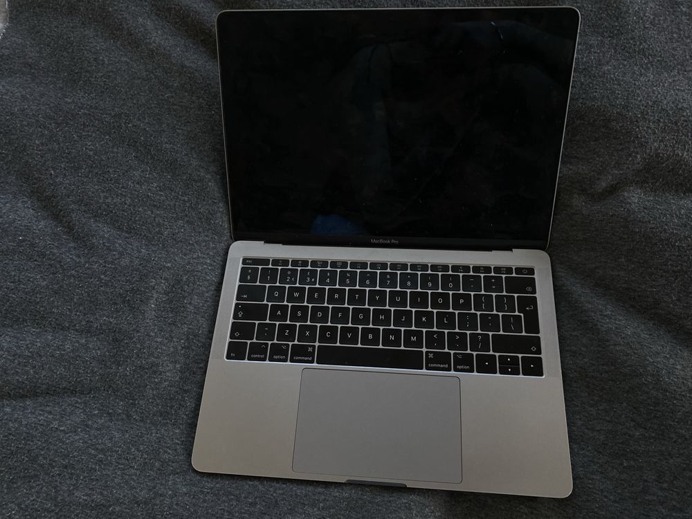 Macbook Pro 13”