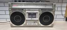 Radioodtwarzacz boombox SHARP  GF-6161H. Japan