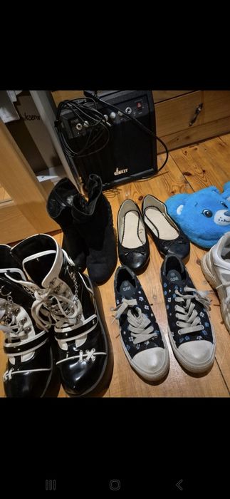 Zestaw butow: glany, trampki, buty na koturnie, balerinki.