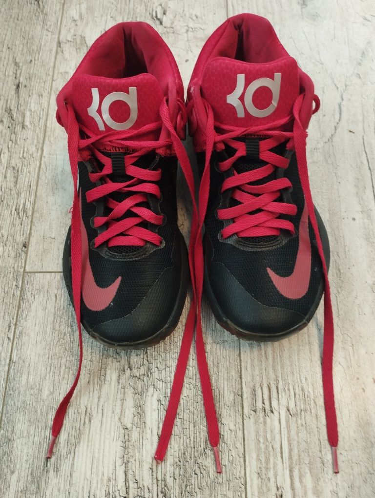 Баскетболтные кросовки nike kd Trey Y5 40размер, торг есть