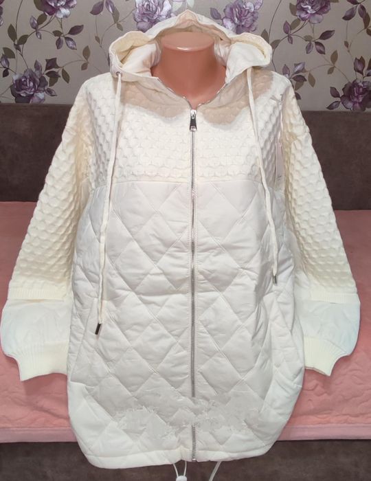 Шубка. Куртка жіноча весна- осінь. Жилетка - хутро.