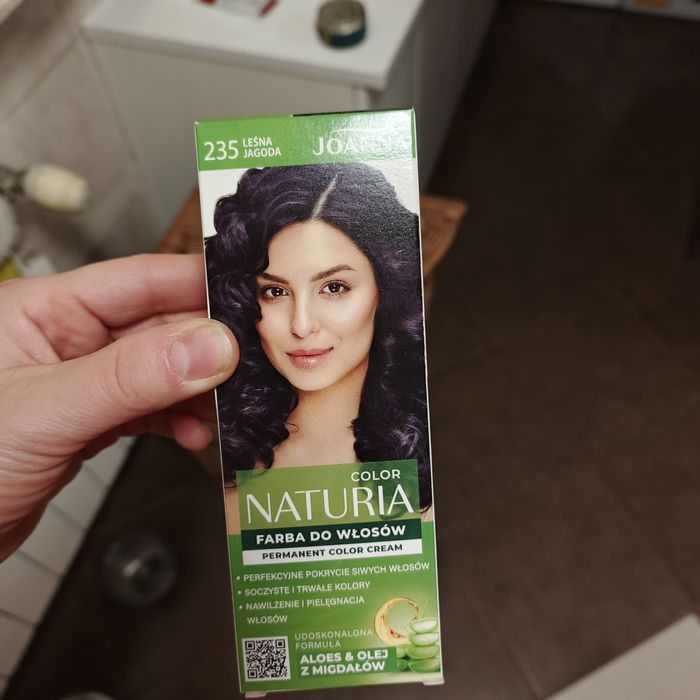 Farba do włosów.