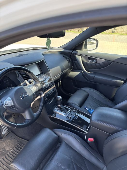 Infiniti qx70s 2017r 56 tys przebiegu