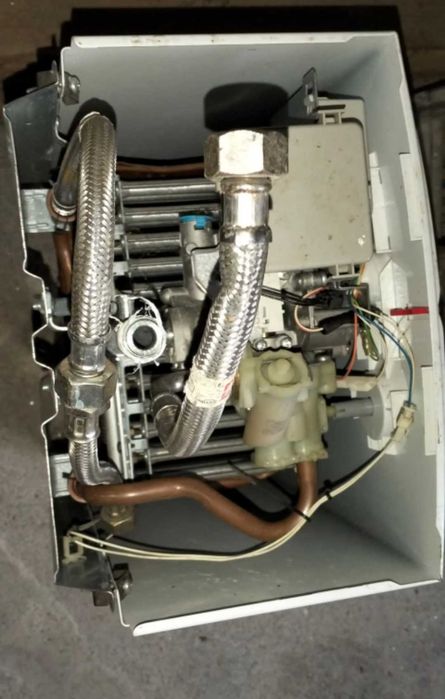 Esquentador vulcano11 litros ( a pilhas) a funcionar