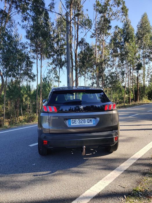 Peugeot 3008 1.2i 130cv EAT8 2022