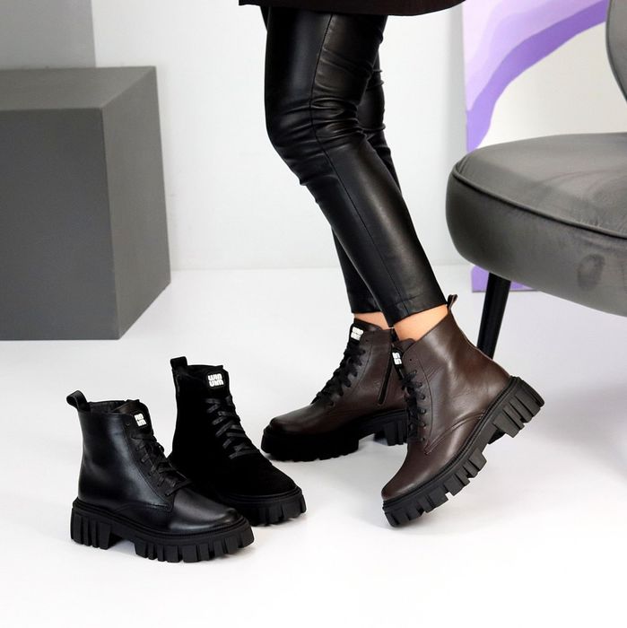 Жіночі шкіряні зимові черевики в кольорах