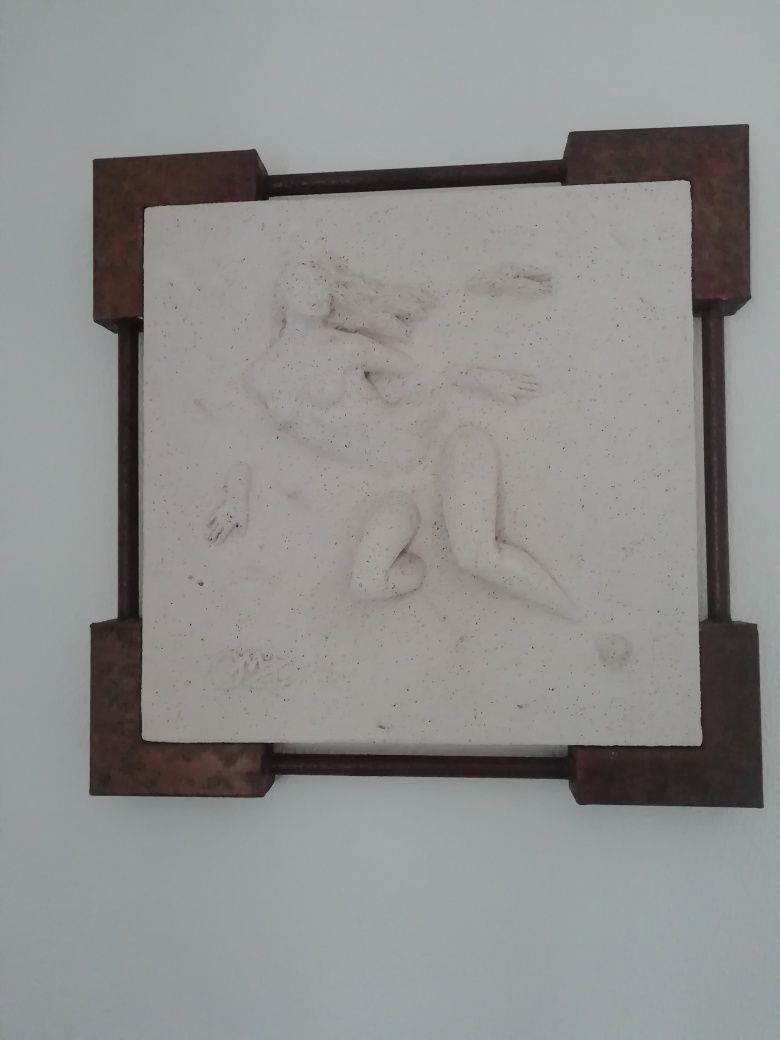 Quadro com escultura