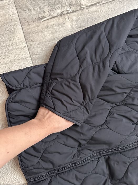 Демисезонная стеганая куртка чёрная женская