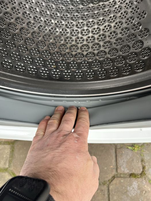 Прально-сушильна машина Aeg 7/4 кг(вузька)!