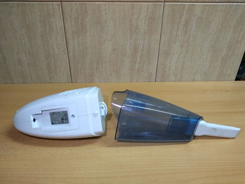 Odkurzacz ręczny CLATRONIC AKS 828 moc 25W