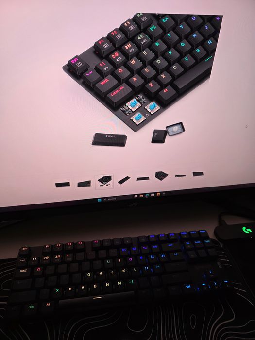 Redragon APS Pro K607 – klawiatura mechaniczna RGB (BT/2.4G/USB-C)