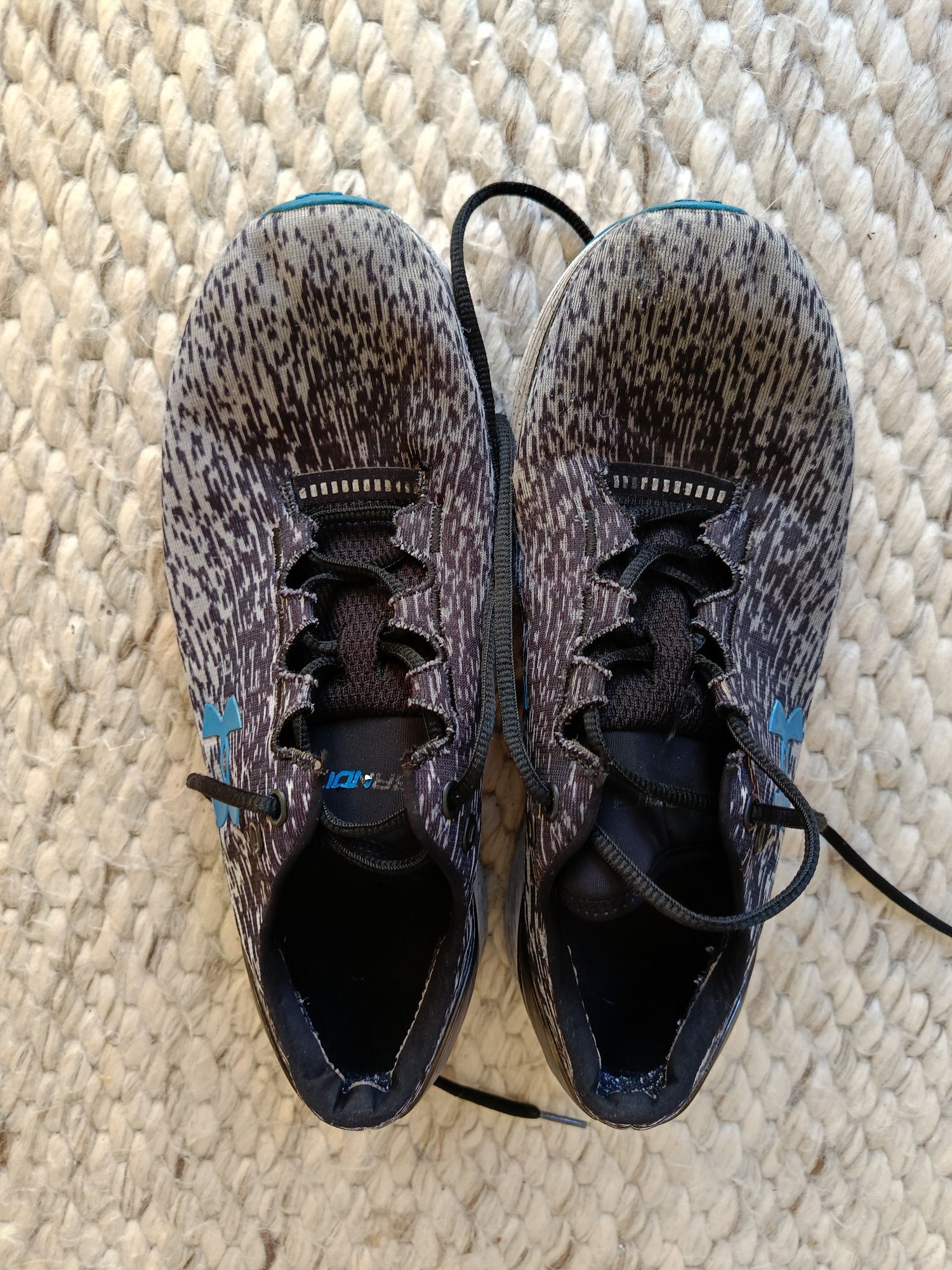 Under Armour buty męskie sportowe rozmiar 44