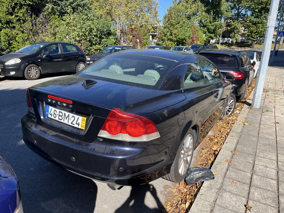 Vendo Volvo C70 t5 carro estinado