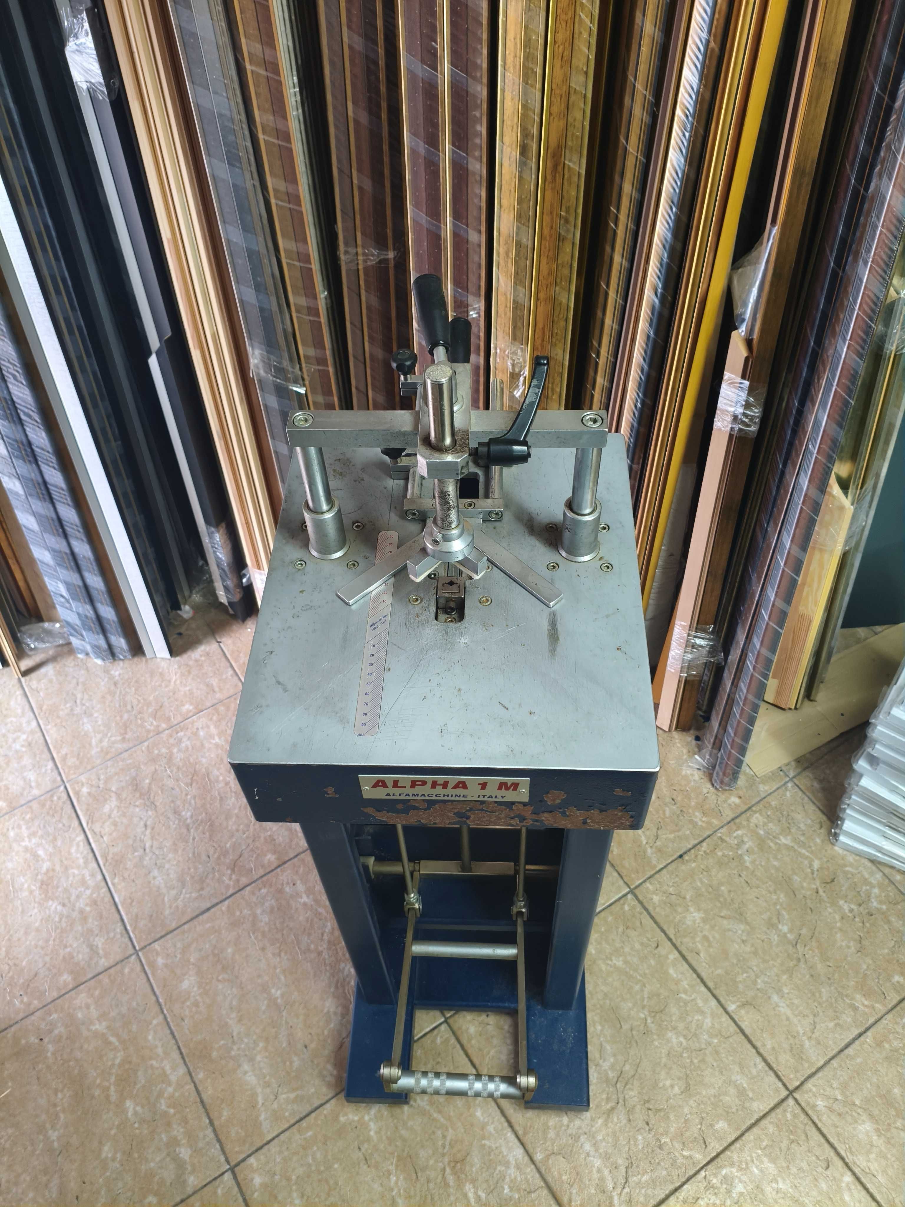 Zszywarka do ram obrazowych listew alfamacchine M1 mechaniczna