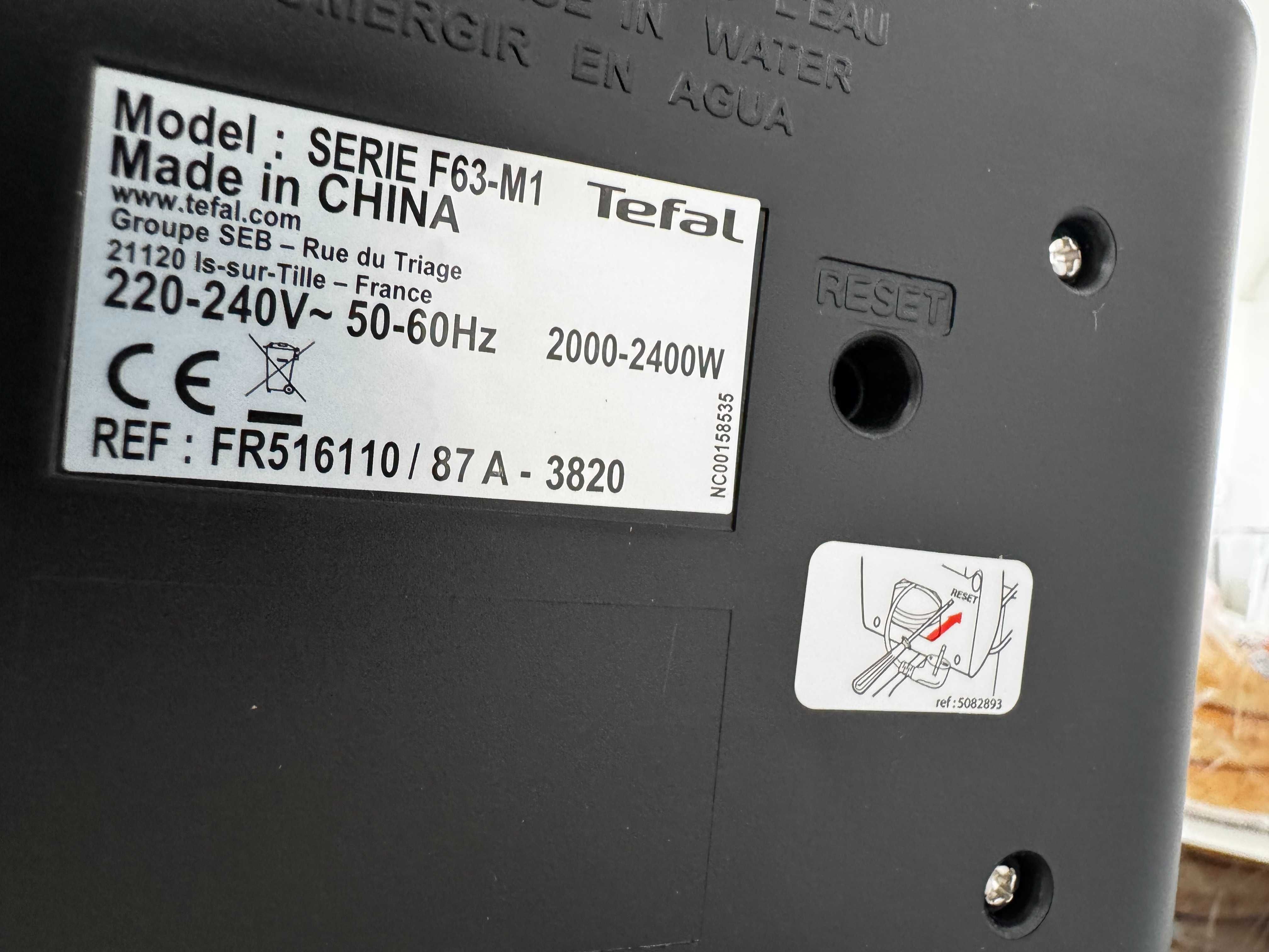 Fritadeira eletrica Tefal com pouco uso