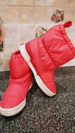 Продам зимние сапожки(ботинки) ADIDAS 25см (2000)