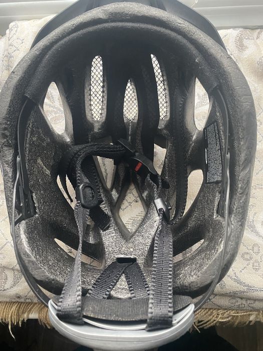 Продам велошолом