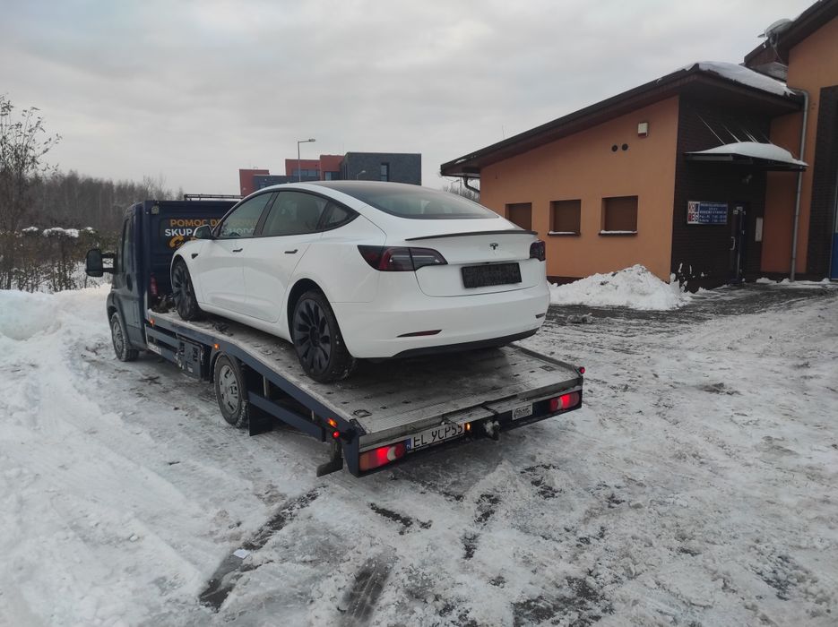 Pomoc drogowa laweta autolaweta holowanie transport 24h ruda śląska  C