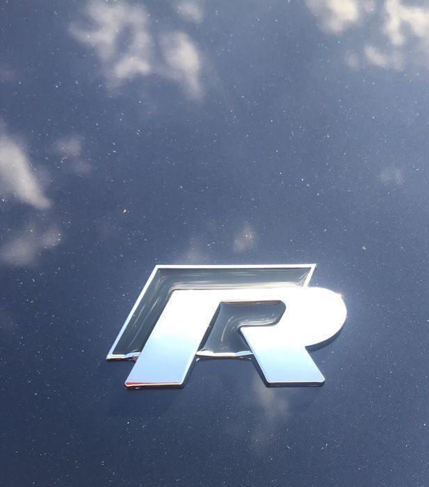 наклейка на багажник R line r-line Volkswagen Passat, Touareg, Golf
