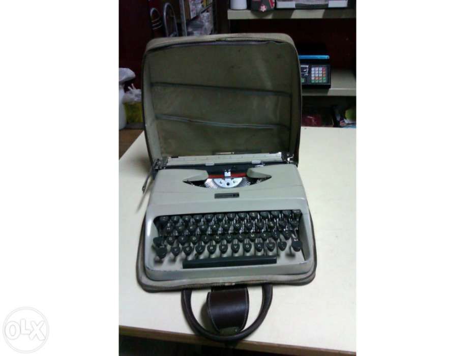 Máquina Escrever Underwood 18