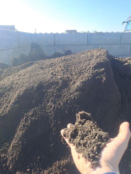 Ziemia humus, ziemia siana, ziemia czarnoziem, ziemia ogrodowa